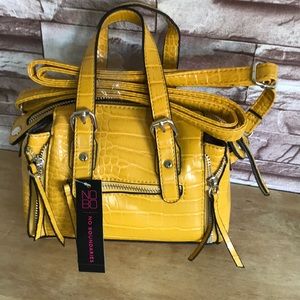 🍁 Adorable Mini Purse by NoBo